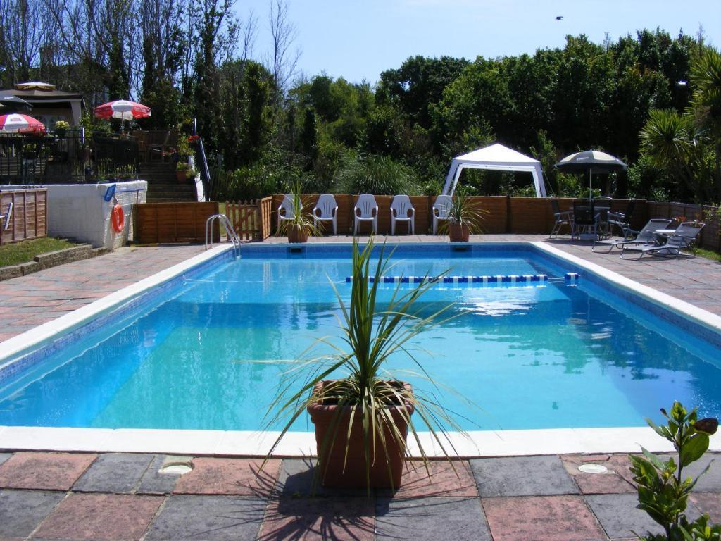 Sandown Manor Екстер'єр фото