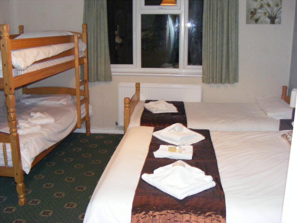 Sandown Manor Екстер'єр фото