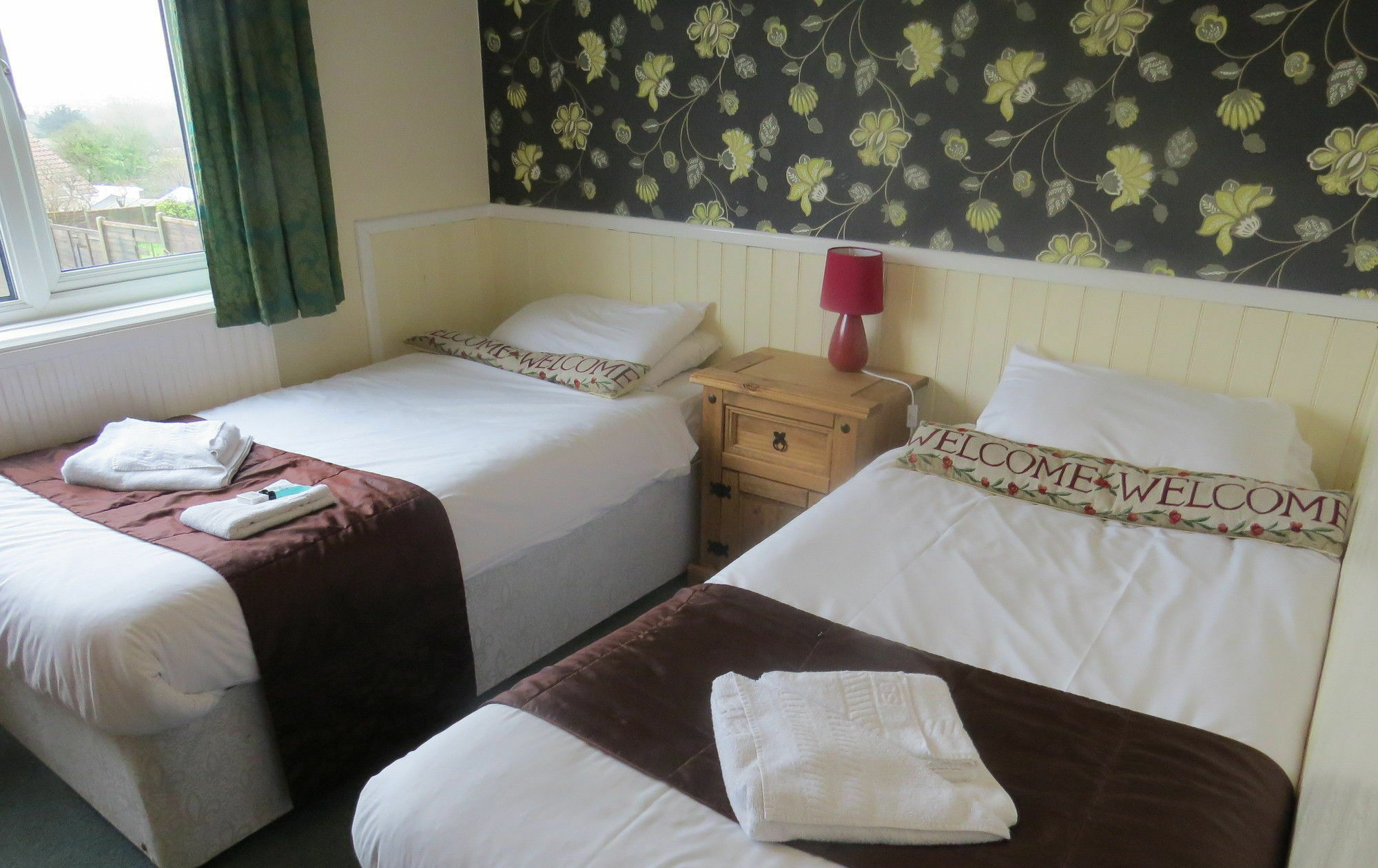 Sandown Manor Екстер'єр фото
